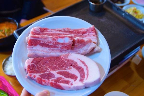 푸짐한 제주 표선의 성읍민속마을 맛집? ‘남문식당’, 가성비 좋은 흑돼지 세트메뉴 제공