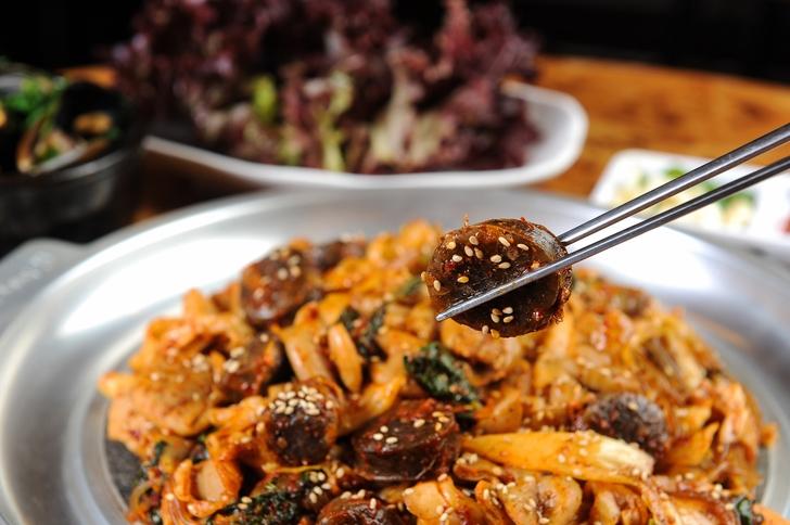 [집에서 술안주] 신림동 맛집 부럽지 않은 순대볶음 만드는 법, 황금 레시피!