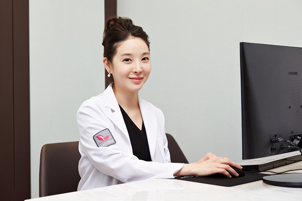 [칼럼] 바캉스 이후 기미, 잡티, 주근깨 등 색소치료방법