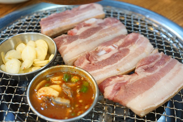 제주 애월 맛집, 품질 좋은 흑돼지를 합리적인 가격에 맛볼 수 있는 한림 ‘한라축산정육식당’