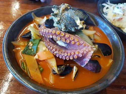 제주 애월·한림 맛집 ‘제주수타명가’, 제주 해녀가 직접 잡은 해산물과 수타면으로 요리하는 중국요리 전문점