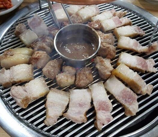 ‘도민상회 공항점’, 주메뉴 제주도흑돼지로 제주공항 맛집 등극