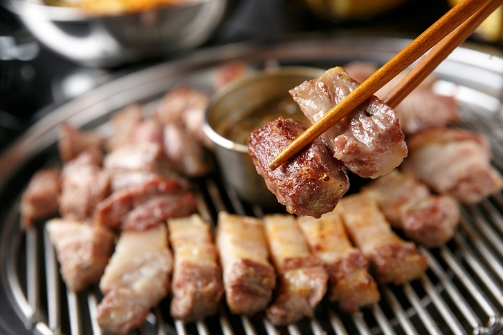전복구이·흑돼지구이·고기국수·순대국밥 등 제주도 맛집 추천 및 자유여행 가볼만한 곳 총정리