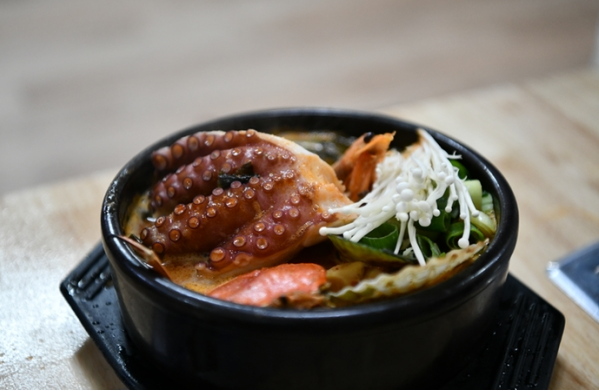 제주 한림 협재 맛집 ‘독개물항’ 가을철 여행객들 입맛사로잡은 통갈치구이 맛보러 가볼만한 곳
