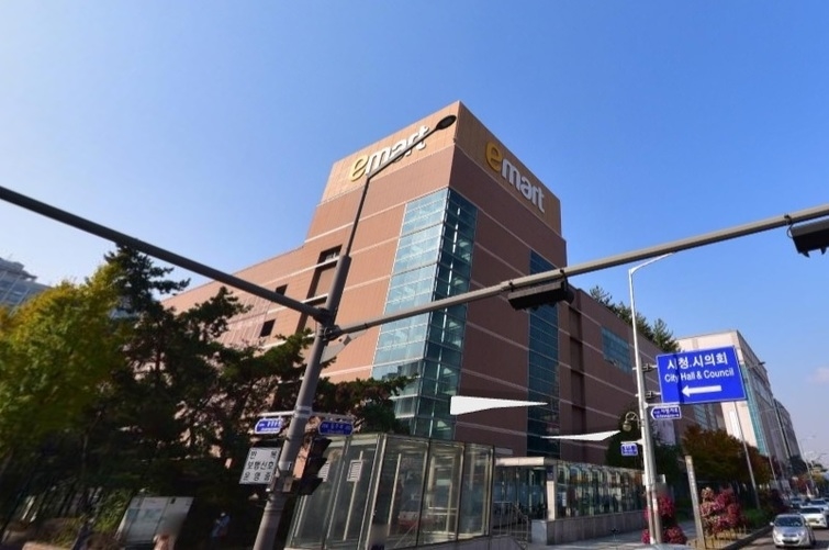 이마트 부천 중동점 매각한다