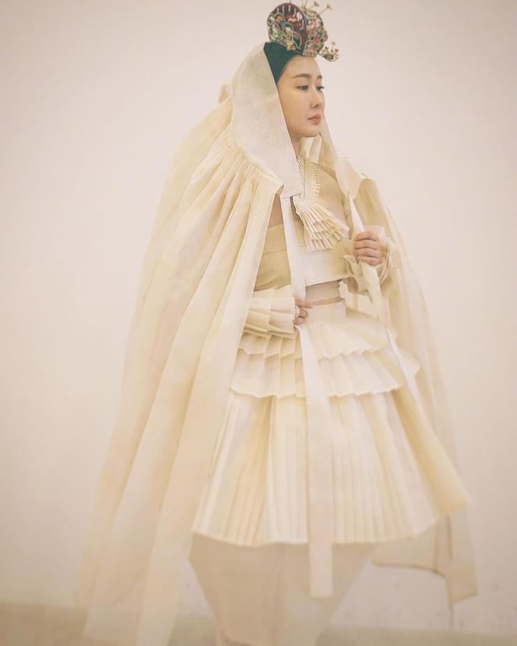 요즘 이런 한복이 유행인가