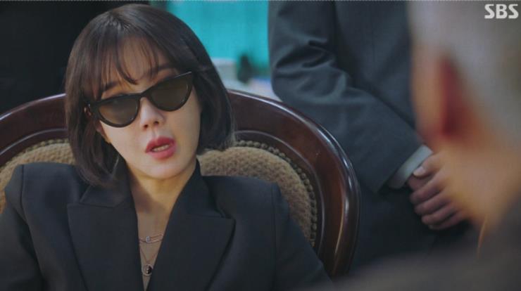 헤라펠리스의 뉴 패셔니스타 나애교의 아이템이 궁금하다면?