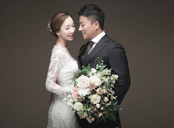  결혼 이어 임신까지 민영원 함박웃음... 압도적 존재감 남다른 비율 