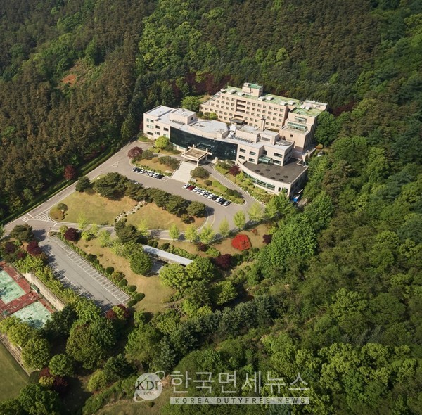 삼성, 고양 · 용인 연수원 생활치료센터로 제공...삼성 의료진도 파견