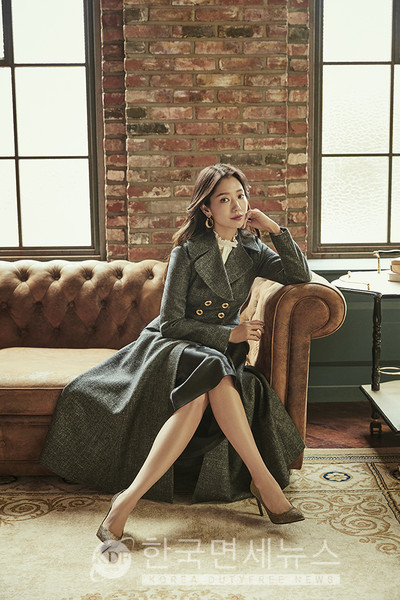 모조(模造)할 수 없는 박신혜의 우아함 .. 모조에스핀, FW 화보 공개