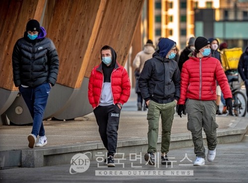 [속보] 오후 6시 기준 국내 528명 발생, 전일대비 71명 증가...서울 210명, 경기 134명, 부산 26명 등 [코로나19, 18일]