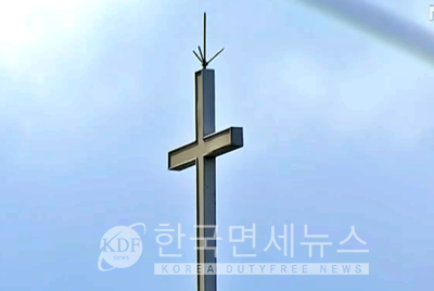 [속보]위드코로나 D+7 학교 종교시설 감염 곳곳-안동 맥쓰세계치킨, 무안 풋살경기장←必검진→안동 학가산온천女, 당진 굴세상 등 방문자... 