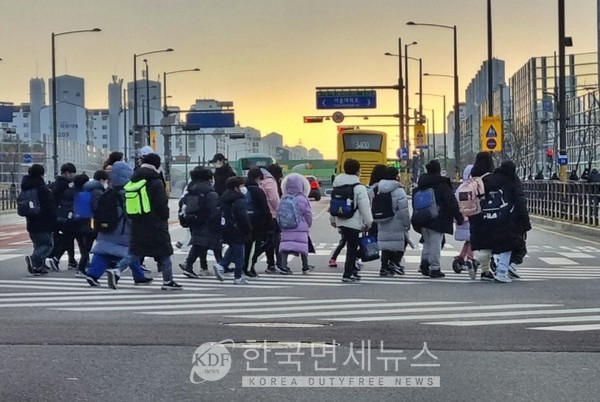 안산 원곡공원-울진 덕구온천-동인천스파랜드 必검진 노량진 수산시장-천안 글로벌회개 등 [코로나19, 24일]