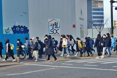 14명, 증평 10명, 김제 24명, 진주 9명, 의왕 10명 확진 등-必검진→포항 화이트화장품, 포천CU, 영암 하나로마트 등 방문자 [코로나19, 14일]
