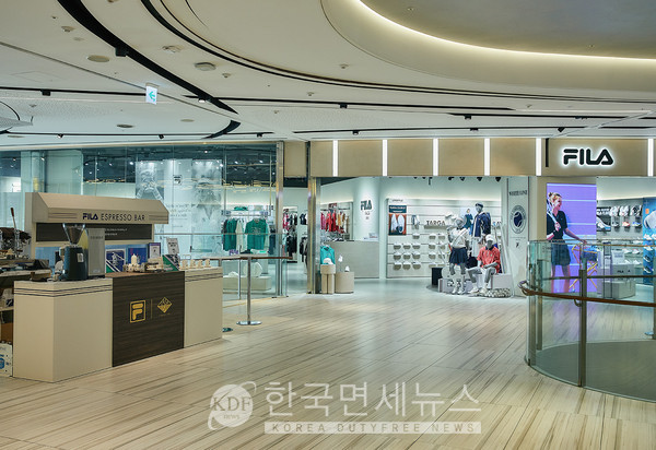 휠라, 新인테리어 1호점 부산 신세계 센텀시티몰점 리뉴얼 오픈