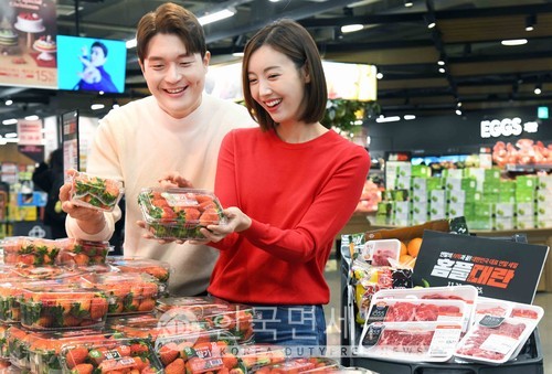 홈플러스, 홈플대란 마지막주 혜택... 딸기∙삼겹살∙한우 등 반값