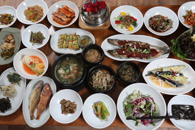 <쿡앤셰프. Delicious 오늘 뭐먹지> 부산 김해맛집, ‘김해 주촌 정림(靜林)’/  ‘정영숙의 약선요리 한상차림’. 자연을 담은 생명밥상