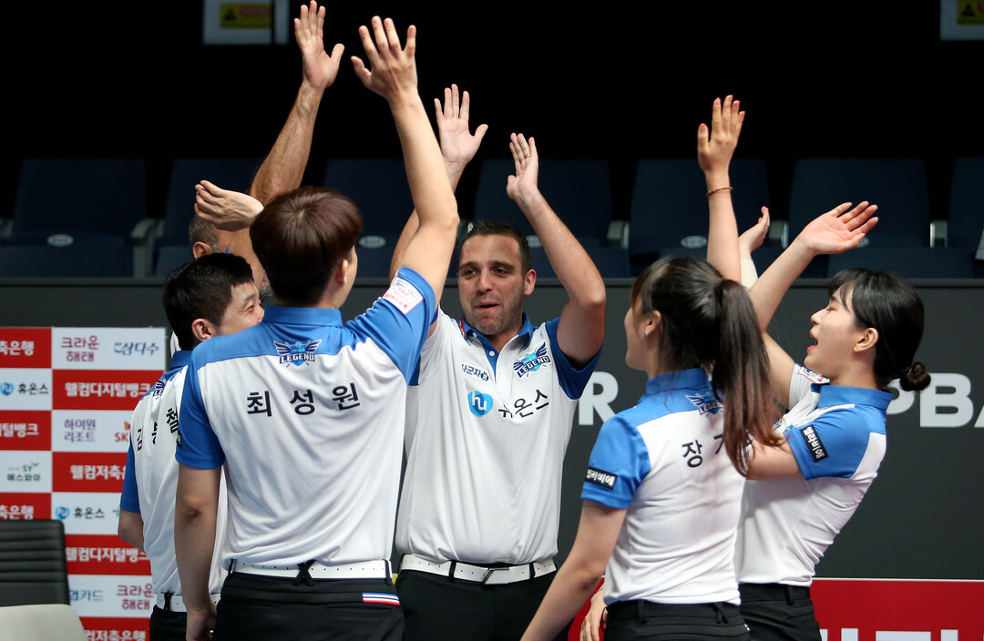 PBA-LPBA News / 블루원리조트, ‘역스윕’으로 3연승 단독선두  ‘전 경기 풀세트’ 매 판이 초접전