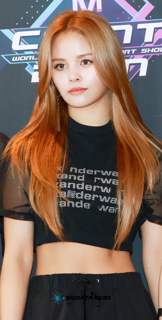 씨엘씨(CLC) 손, 오늘도 리즈 갱신