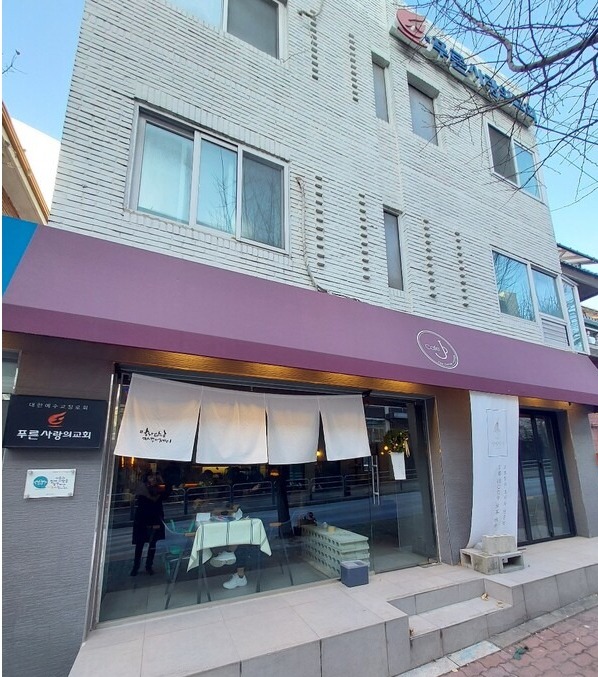 돈쭐내러 왔습니다…교회카페에 사람 몰리는 이유