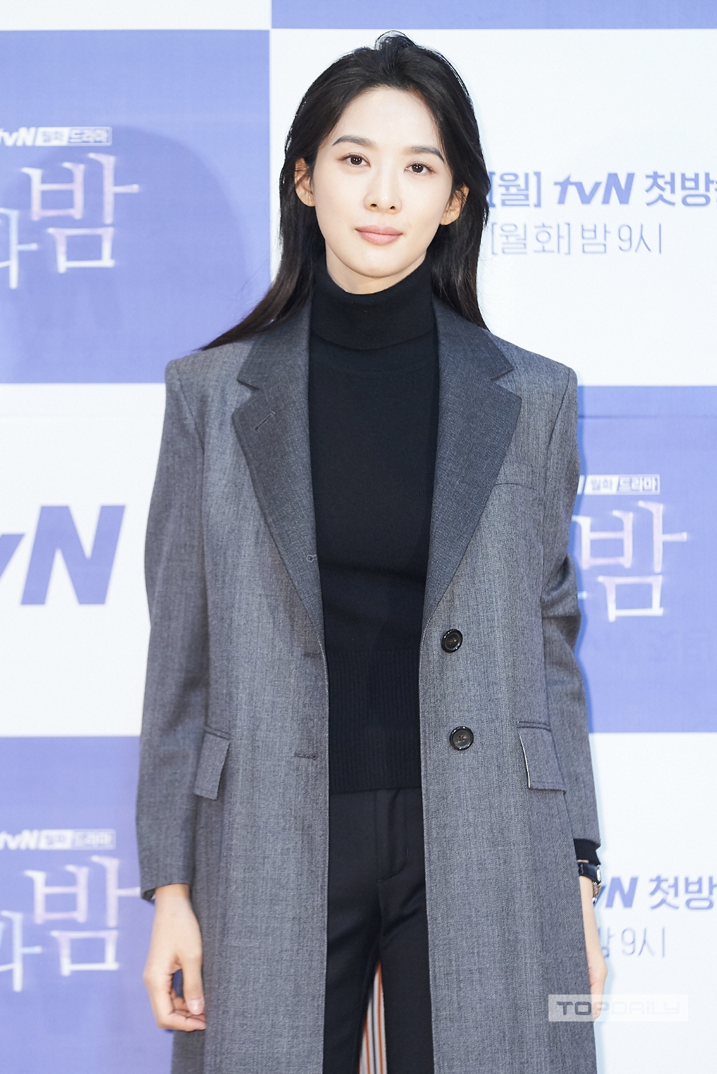 [톱포토]낮과 밤 이청아, 남다른 포스