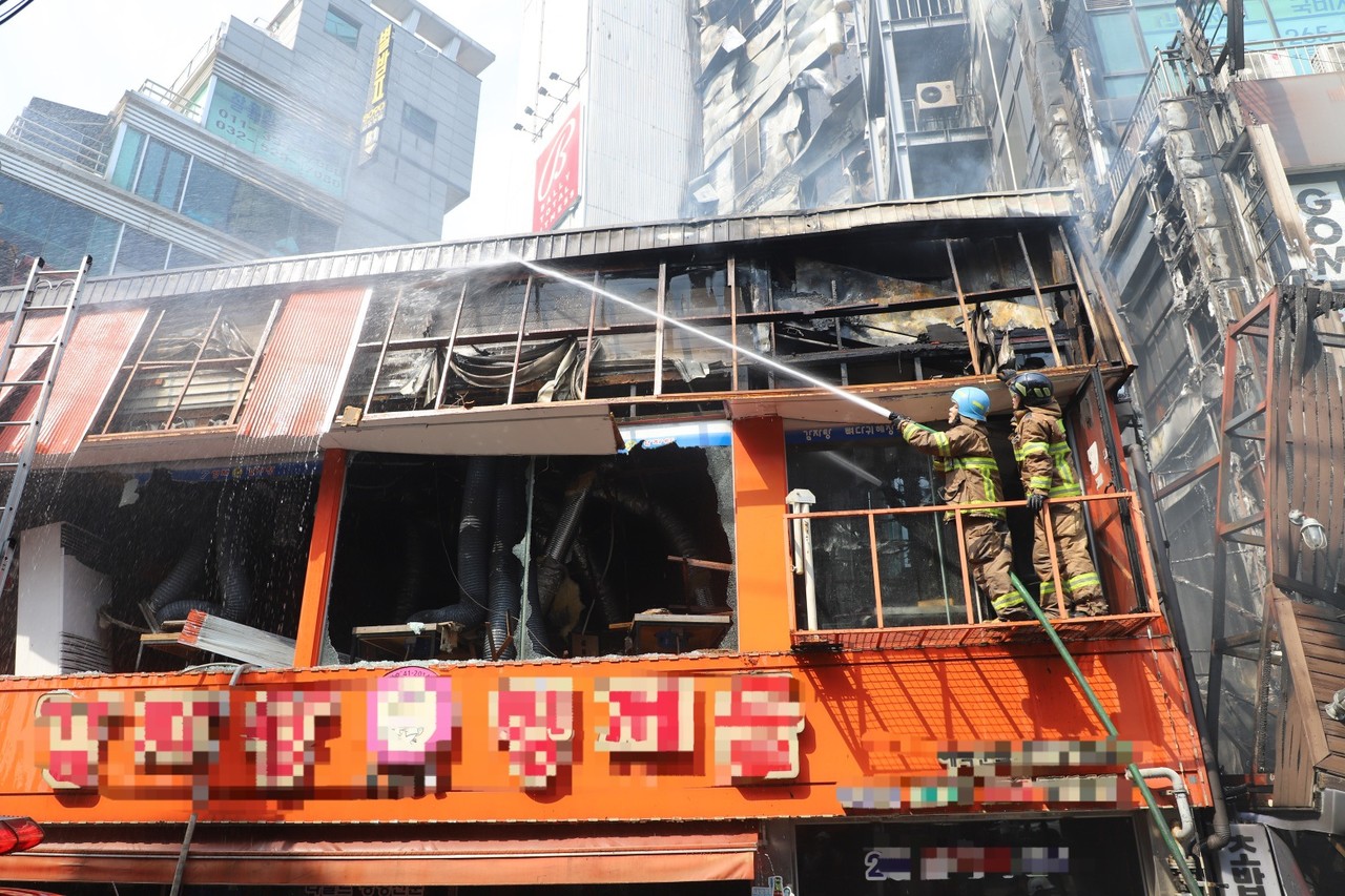 부평 롯데시네마 입점 상가건물서 불
