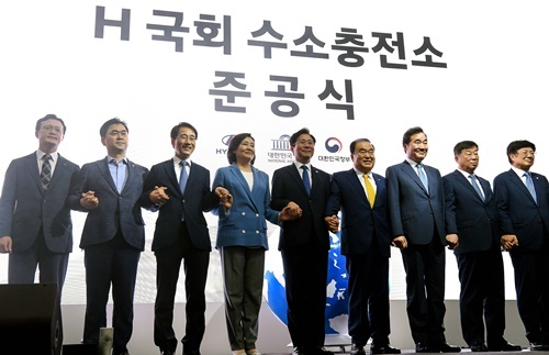 추석 앞두고 전기차·수소차 충전소 살펴보니
