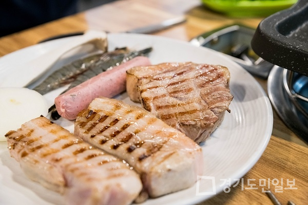 제주공항근처흑돼지맛집 시청 그때그집, 초벌구이해 쫀득한 흑돼지고기를 합리적인 가격으로 맛볼 수 있어