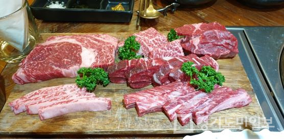 화람한우, 춘천에서 즐길 수 있는 고품질 소고기맛집과 바삭함이 일품인 육림닭강정