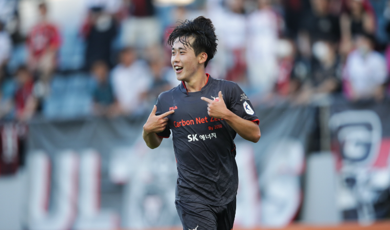 “스포츠로 탄소 줄이기 동행”…휠라, 탄소중립 축구 경기 파트너 동참