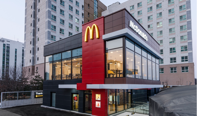한국맥도날드, 친환경 매장 ‘김포 구래 DT점 오픈