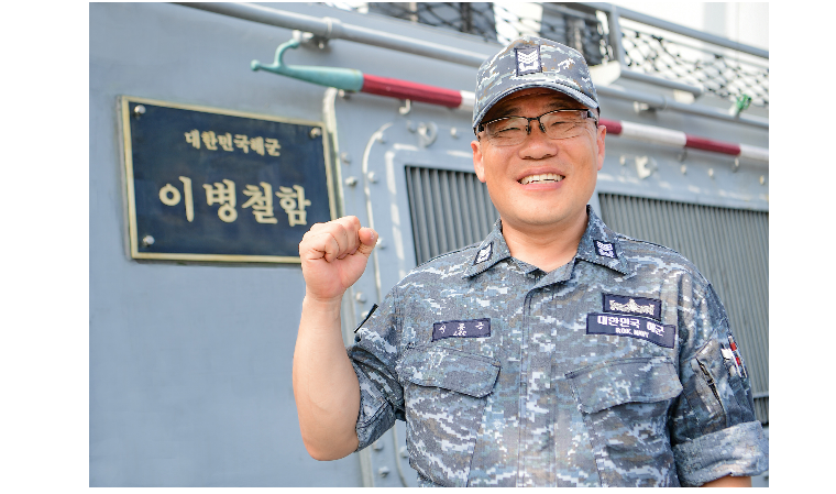  5년째 가족 봉사활동을 이어나가는 해군 부사관 ... 1함대 이병철함 이동근 상사