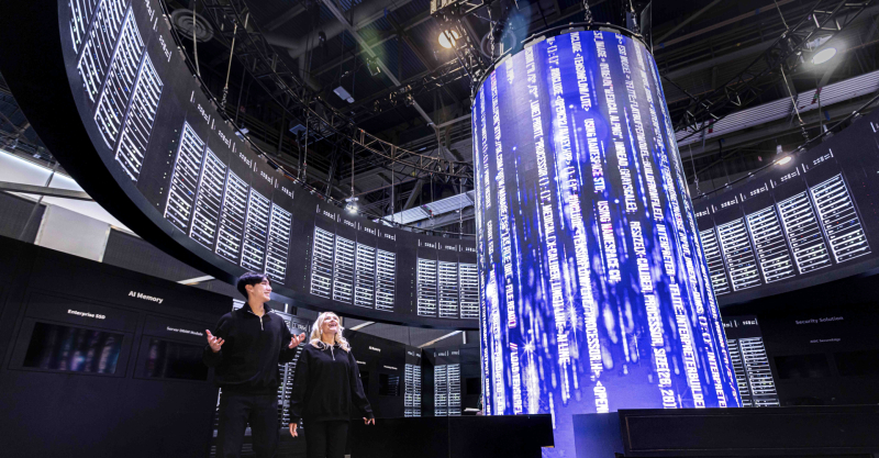 SK텔레콤, CES 2025서 데이터 흐름 시각화한 AI DC 등 공개