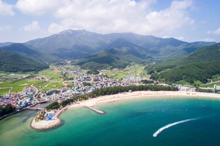 [트래블투데이] 남해군, 상주, 송정, 설리, 두곡·월포, 사촌 등 해수욕장 5곳, 일제히 개장