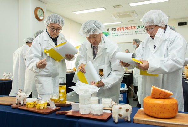 더 이상 유업체에만 기대어 낙농할 수 없다
