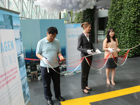 Denmark presents eco-friendly future 