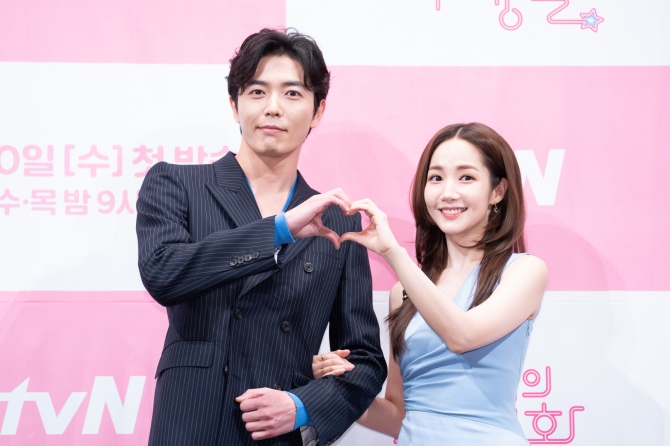 첫 로코 김재욱X로코퀸 박민영, 그녀의 사생활로 안방 덕心 정조준