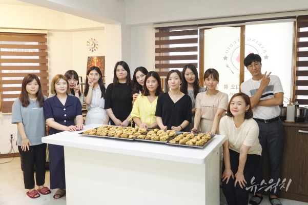 한샘 사내 동호회 샘 베이커리...퇴근 후 즐기는 특별한 베이킹