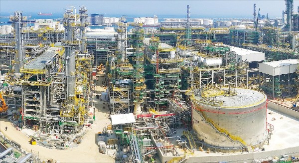[산업워치] S-Oil·현대오일뱅크 등 정유업계, 정기보수 진행 …KCC, 자동차 유리용 실란트 개발 外