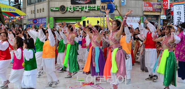 따스한 봄날, 일상 속 소풍 즐기러 부안마실축제로!