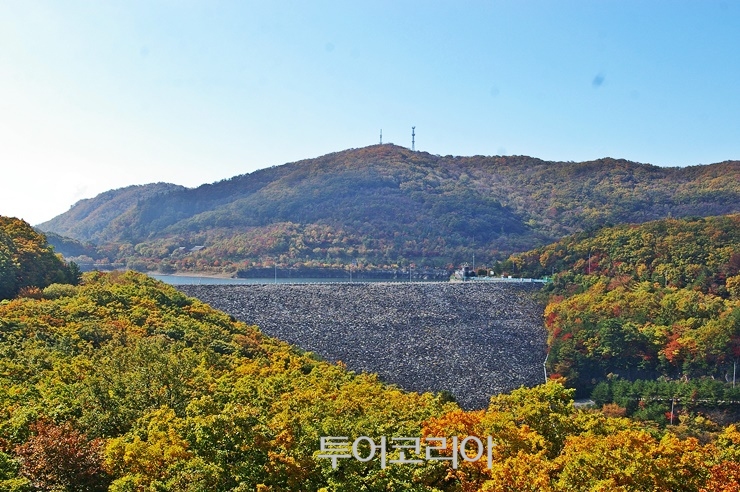 무주 적상산 오색단풍 절경...캬~ 장관이네
