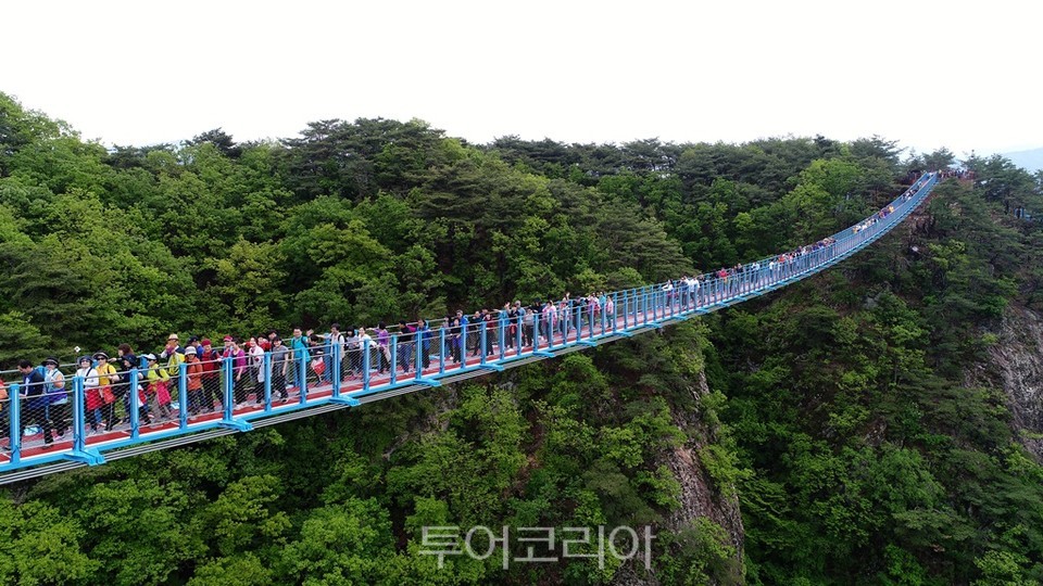 원주 소금산 출렁다리 간현관광지에 관광안내소 설치