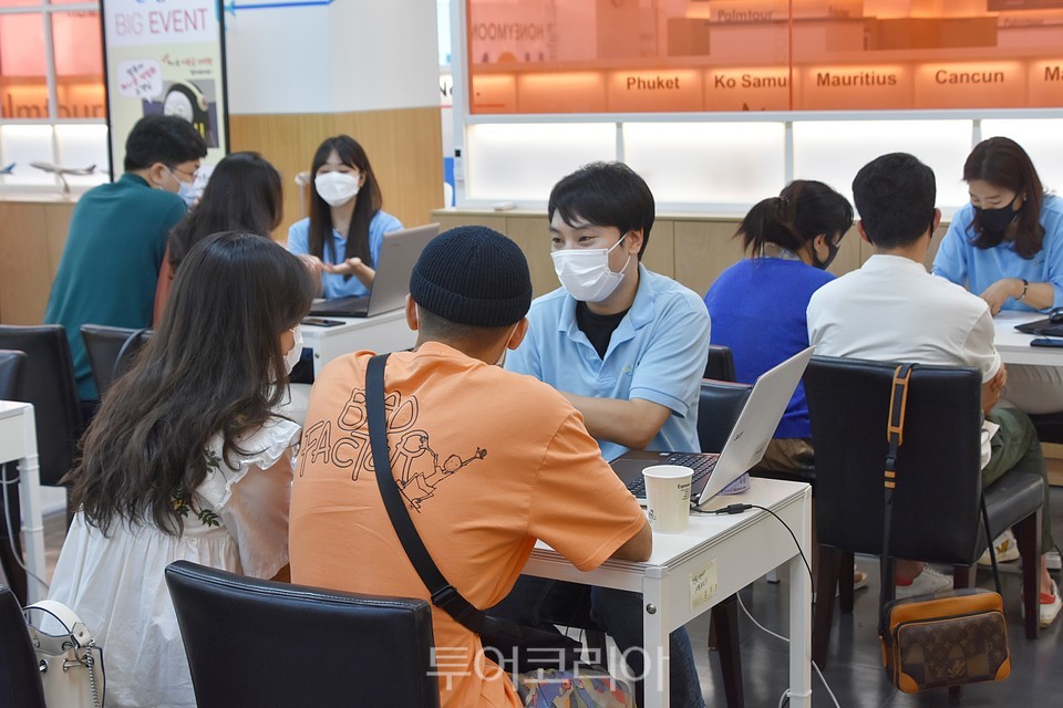 7월 해외여행 재개에 허니문 여행박람회도 모처럼 활기
