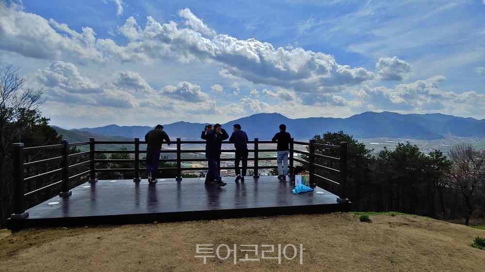 합천운석충돌구, 단봉산에서 조망하세요!...정상 전망대 설치