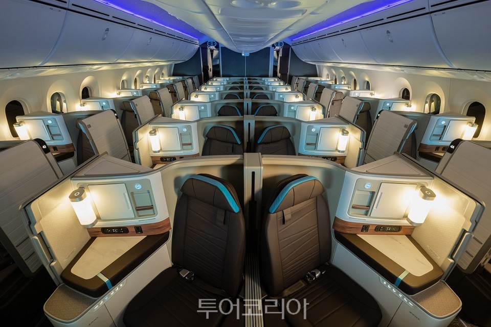 하와이안항공, 침대형 프리미엄 좌석 레이호쿠 스위트 객실 공개 
