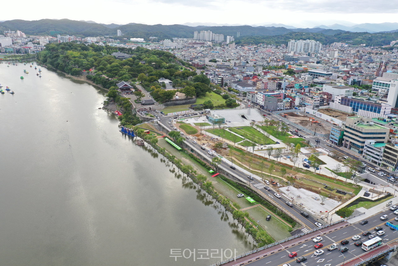 진주대첩 역사공원 17년만에 준공..진주 새 랜드마크 및 원도심 부활 기대 