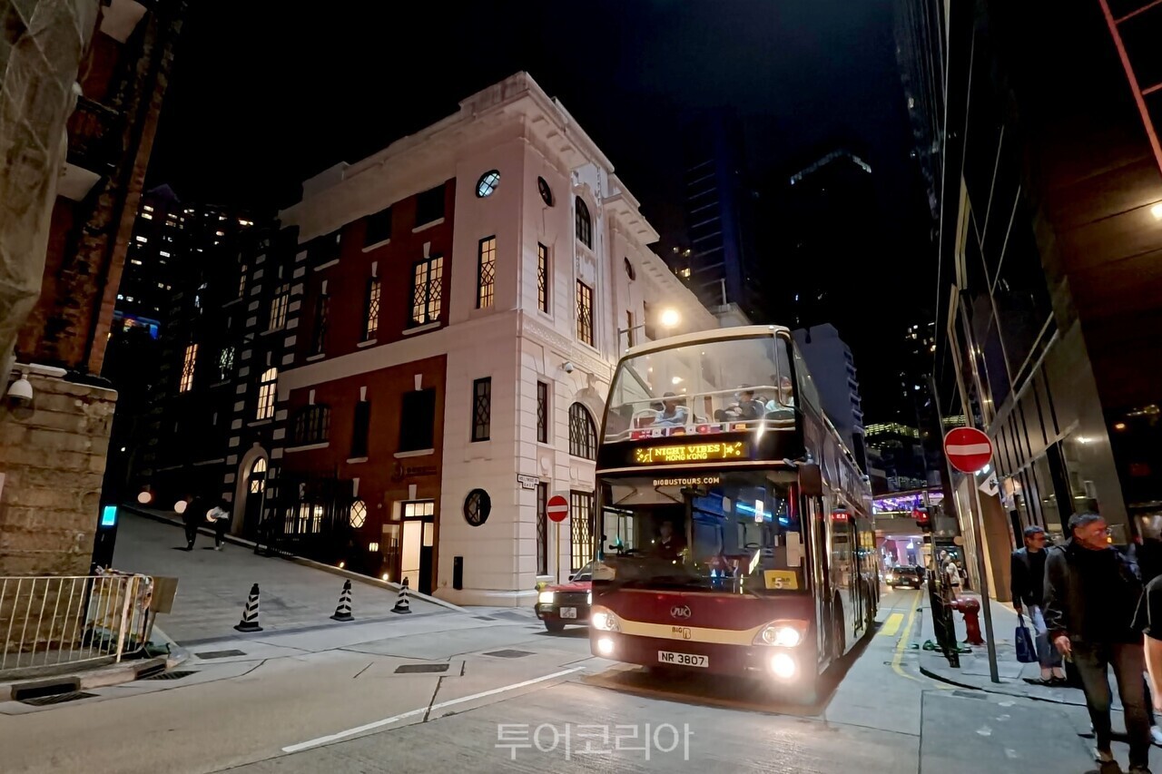 빅버스 타고 홍콩야경투어 즐겨보세요!...하나투어, 빅버스 나이트 투어 단독 출시
