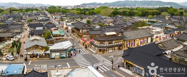 경주황리단길, 전통과 감성이 어우러진 거리