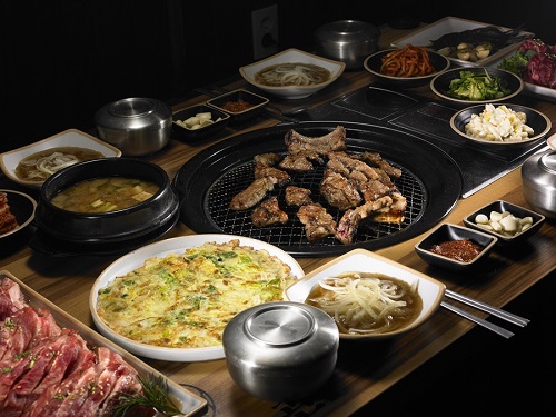 성공 고기집 창업 아이템 갈비회관, 값싼 무한리필 고기와 비교 거부