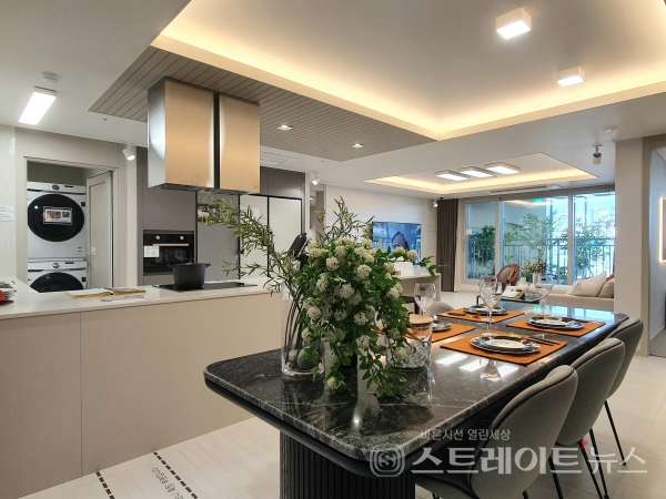 [르포] 기다렸다 광양 첫 더샵 광양베이센트, 역대급 청약성적 기대감 솔솔
